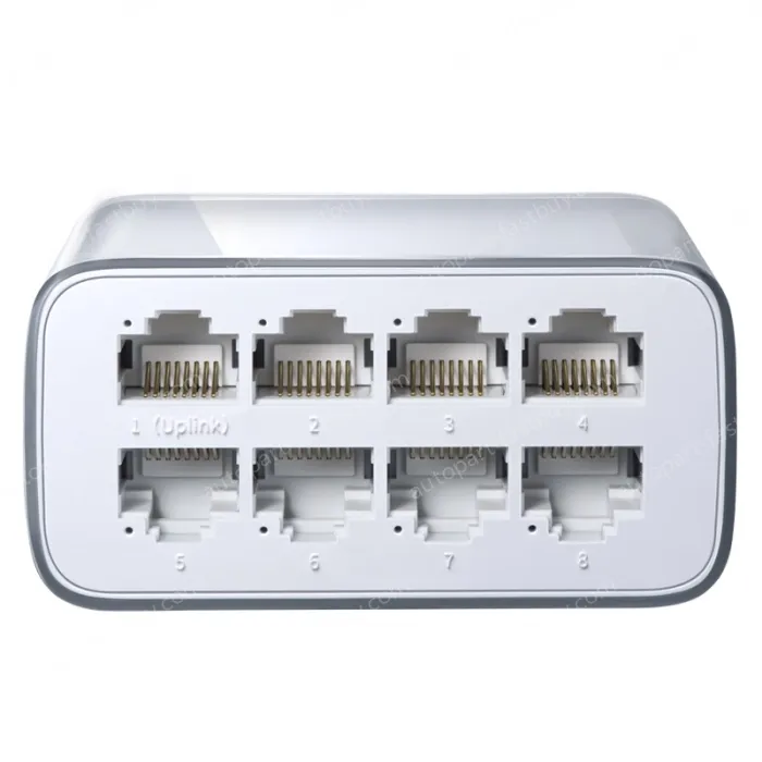 8 x 10/100M adaptive RJ45 ports switch